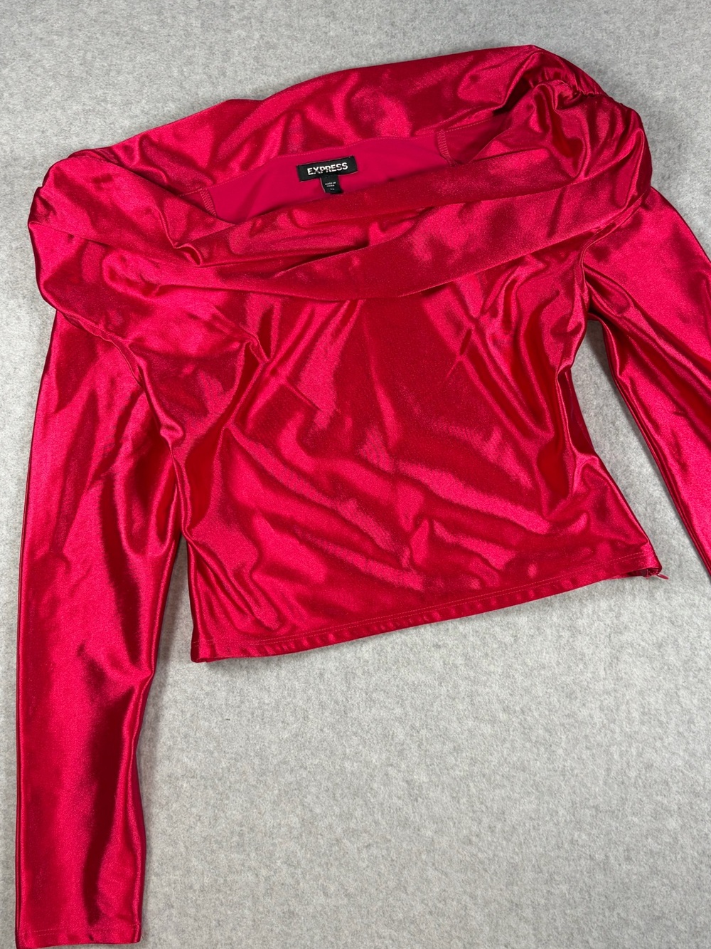 Express Women's Shiny Fuchsia Off-Shoulder Long Sleeve Top